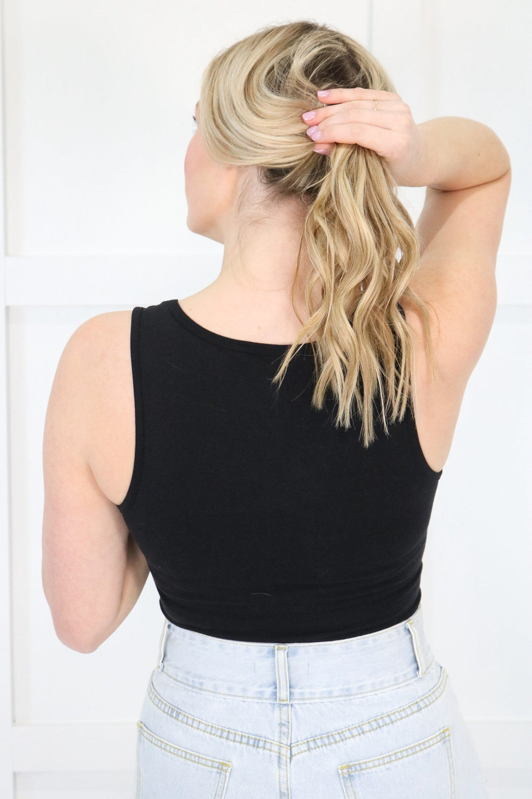 Kelsey Square Neck Cropped Tank-Black